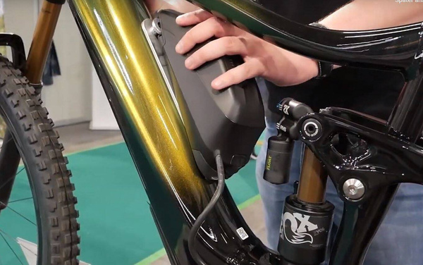 Mocowanie dodatkowej baterii e-bike Giant EnergyPak Plus 250