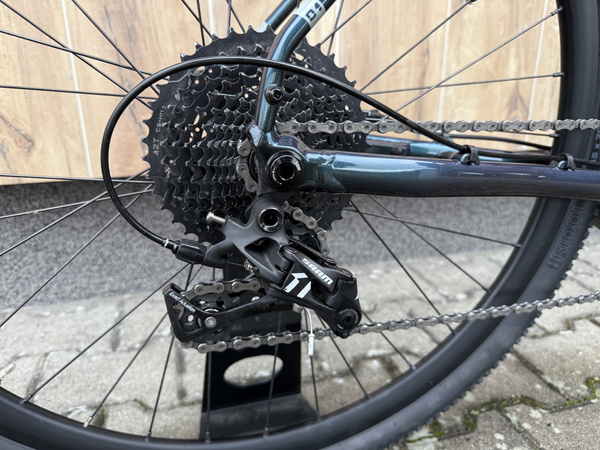 Potestowy rower gravel elektryczny Octane One E-GRD Dark Teal Metallic