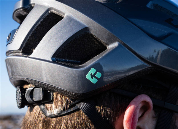 Kask szosowy Lazer Tempo KinetiCore Titanium