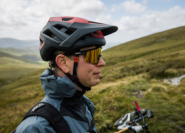 Kask MTB Lazer Jackal Matte Red Black