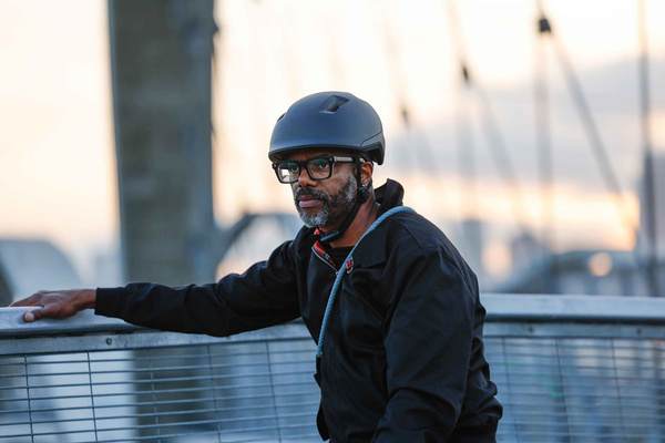 Kask miejski Giant Novo MIPS (czarny matowy)