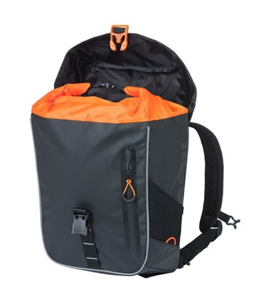 Sakwa pojedyncza BASIL MILES TARPAULIN DAYPACK 17L, Hook On System, 100% wodoodporna black orange (NEW)