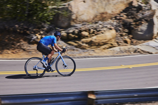 Rower szosowy Giant TCR Advanced 0 PC (2025) | karbonowy | Frost Silver