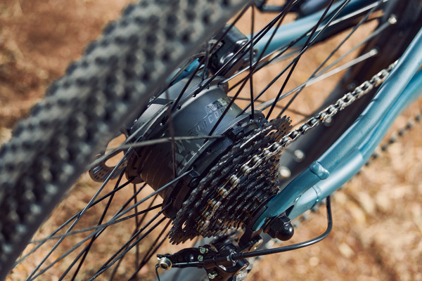 Rower MTB elektryczny młodzieżowy Giant Talon E+ 26 (2023) Deep Lake