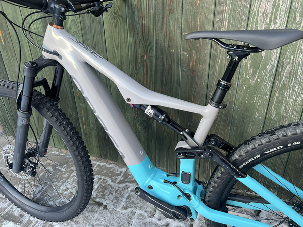 Używany rower elektryczny MTB Orbea Rise H30 EP8