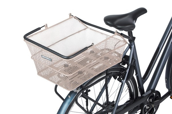 Kosz tylny na bagażnik BASIL CENTO MIK, MIK System (ready to go), Adaptor Plate 2.0 (blokada), stalowy nude metallic (NEW).