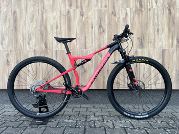 Używany karbonowy rower MTB Orbea Oiz M30 Coral Black