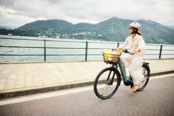 Rower miejski elektryczny damski Giant Liv Allure E+ 0 (2026) Storm Cloud 