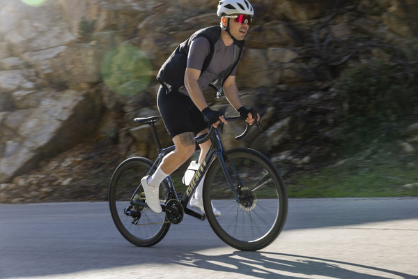 Koło tylne karbonowe Giant SLR 0 40 Disc (Shimano HG)