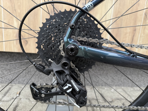 Potestowy rower gravel elektryczny Octane One E-GRD Dark Teal Metallic