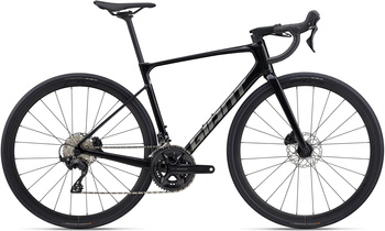 Rower szosowy Giant Defy Advanced 2 (2026) | karbonowy | Abyss Black