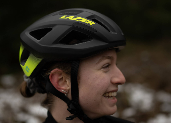 Kask szosowy Lazer Tonic KinetiCore Matte Black Yellow
