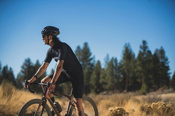 Kask szosowy Giant Rev Pro MIPS Metallic Black