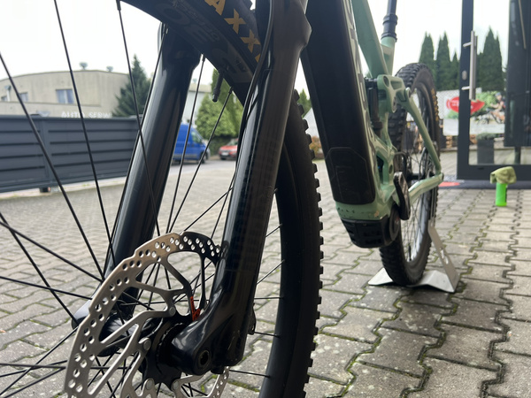 Używany rower elektryczny MTB Orbea Wild H20 (2022) zielony