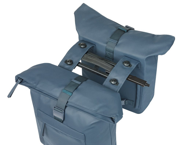 Sakwa na bagażnik podwójna Basil Brooklyn MIK (granatowa 41 litrów)