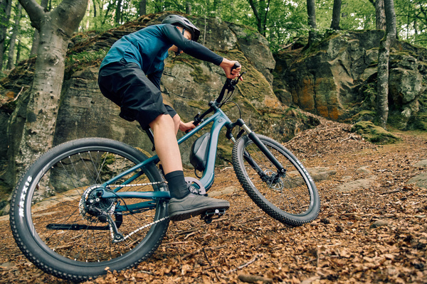 Rower MTB elektryczny młodzieżowy Giant Talon E+ 26 (2023) Deep Lake