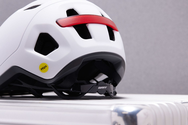 Kask miejski Giant Novo MIPS (biały matowy)