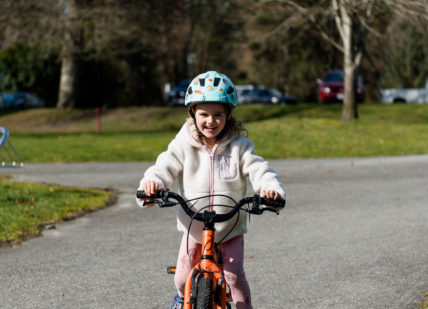 Kask dziecięcy Lazer PNUT KinetiCore Sealife