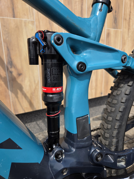 Używany rower elektryczny MTB Trek Rail 9 (2019) niebieski