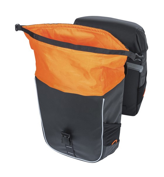 Sakwa na bagażnik podwójna Basil Miles Tarpaulin + adapter MIK (34 litry)
