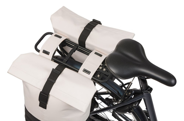 Sakwa na bagażnik podwójna Basil Cove (biało-czarna 28-32 litry)