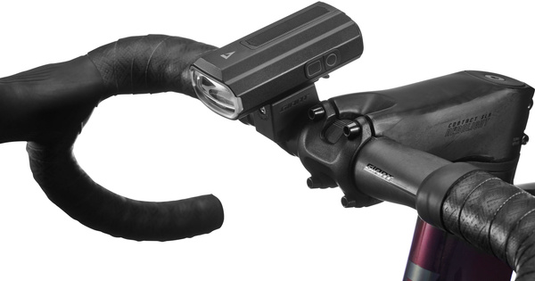 Lampka przednia Giant Recon+ HL 1200