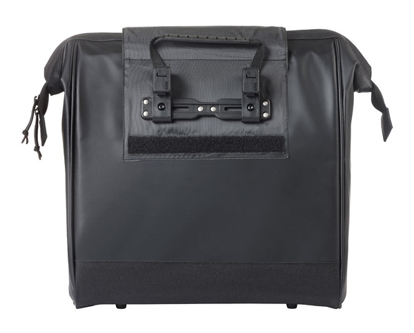 Sakwa na bagażnik pojedyncza Basil Grand Shopper Tarpaulin + MIK Hooks (23 litry)