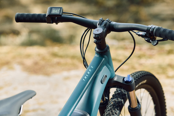 Rower MTB elektryczny młodzieżowy Giant Talon E+ 26 (2023) Deep Lake