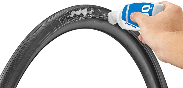 Płyn do ułatwiania montażu opon bezdętkowych Giant (100 ml)