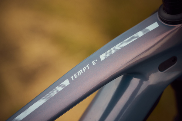 Rower MTB elektryczny damski Giant Liv Tempt E+ (2026) Lunar Eclipse