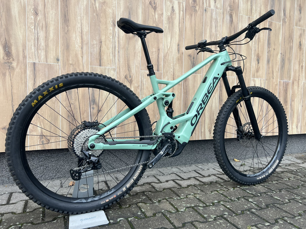 Używany rower elektryczny MTB Orbea Wild H20 (2022) zielony