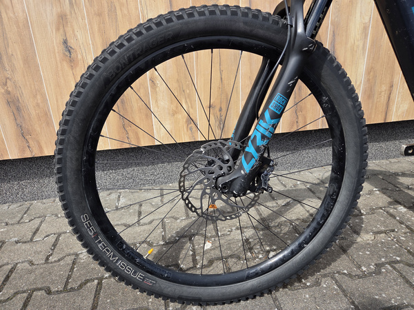 Używany rower elektryczny MTB Trek Rail 9 (2019) niebieski