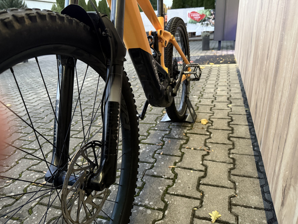 Używany rower elektryczny MTB Orbea Wild H20 750Wh (2023) żółty