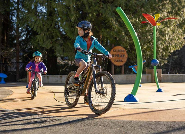 Kask dziecięcy Lazer NUTZ KinetiCore Black