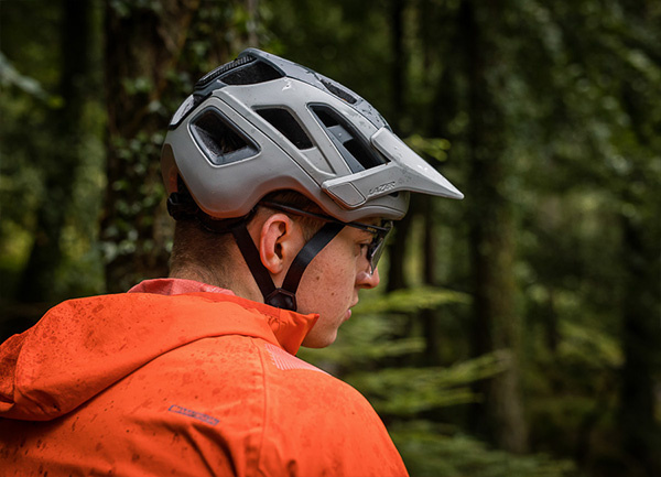Kask MTB Lazer Jackal Matte Dark Grey