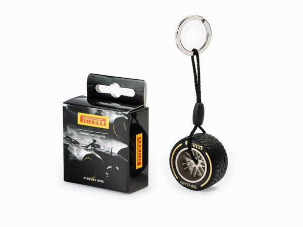 Zestaw Pirelli 150th Anniversary Prestige bundle box, 2x opona P Zero Race 26mm + 2x dętka Smartube + breloczek + czapka