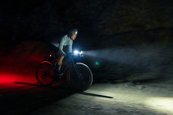 Lampka tylna z radarem Giant Recon+ TL300
