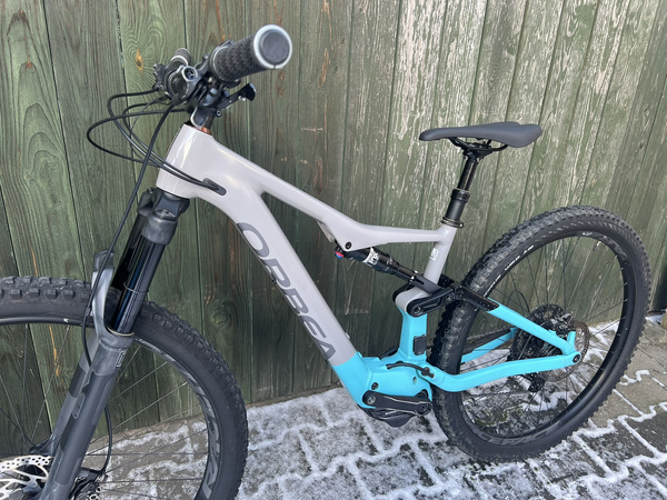 Używany rower elektryczny MTB Orbea Rise H30 EP8