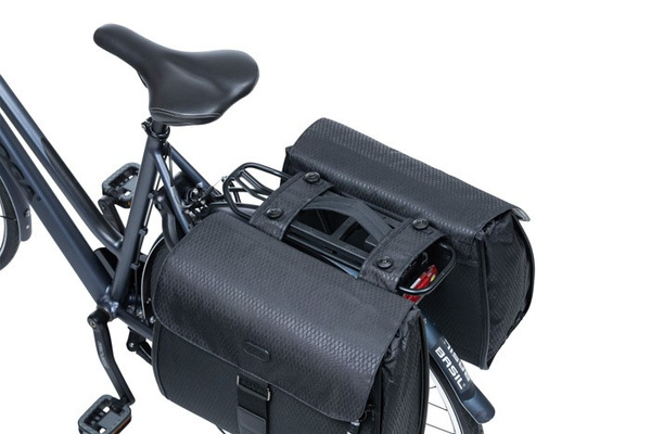 Uchwyt do skaw podwójnych BASIL ADDITIONAL HANDLE komp. z Universal Bridge System, materiał czarny black (NEW)