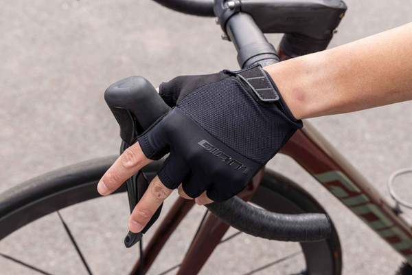 Rękawiczki krótkie Giant Cima (2026) Black