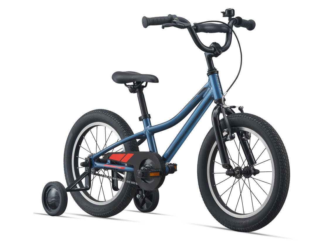 giant animator 16 2017